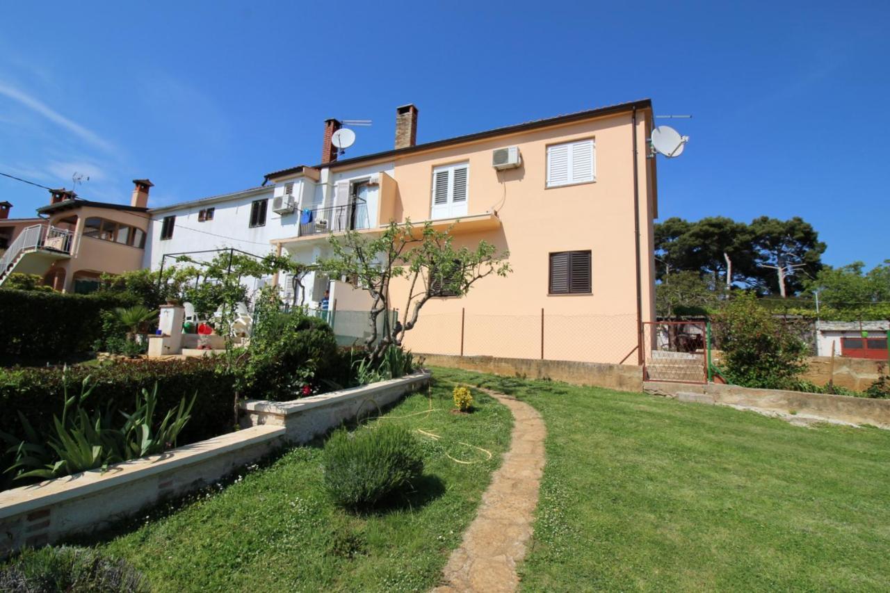 Apartment Liliana Near Beach Porec Exterior photo