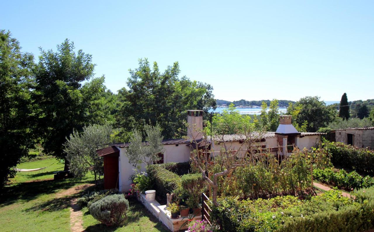 Apartment Liliana Near Beach Porec Exterior photo